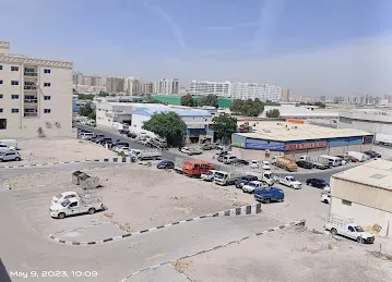 Al Qusais Plaza Building