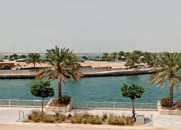 Al Rahah St / Al Bandar St