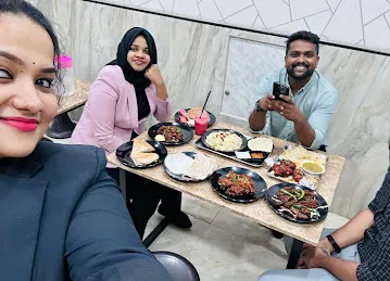 Al Rayhan Al Thahabi cafeteria