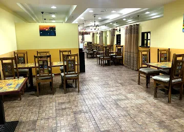 Al Rayhan Restaurant (Dubai Branch) - مطعم الريحان (فرع دبي)