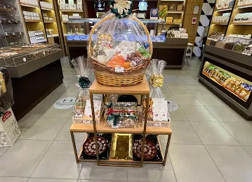 Al Rifai Khalidiyah Mall