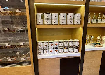 Al Rifai Khalidiyah Mall