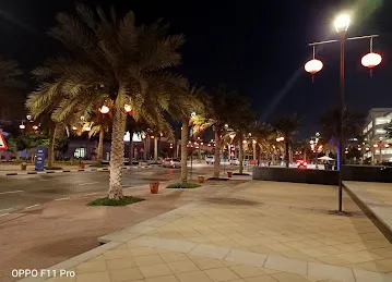 Al Riqqa Corner Commercial Broker (L.L.C)