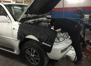 Al Rizq Auto Maintainance Workshop