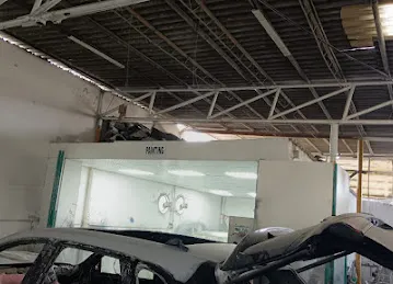 Al Rukin Al Abyad Auto Maintenance Workshop