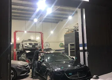 Al samakah auto paint and denting w. Shop