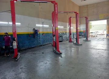 Al shat al akhdar auto workshop