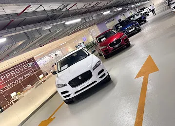 Al Tayer Motors, Land Rover, Al Barsha Pre-owned