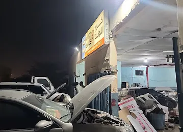 Al Waqt Garage