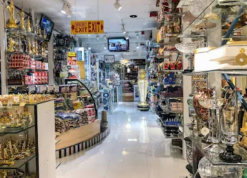 Aladins Interior Framing & Decor Treasure