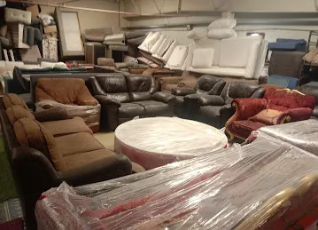 Alikhamis Used Furniture Trading LLC warehouse