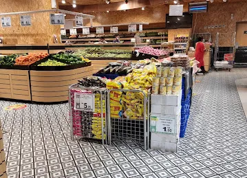 Almadina Supermarket