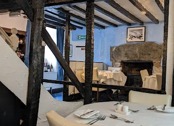 Alraqayeb Traditional Kitchen & Restaurant