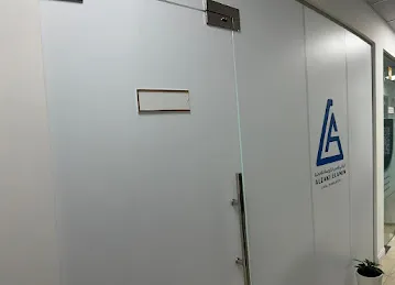 Alzaki Elamin Legal Translation
