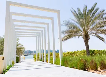 AlZeina Building F5