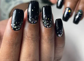 Ami Ami Nails Dubai