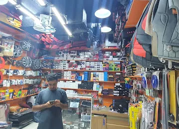 Amir Khan Car accessorise