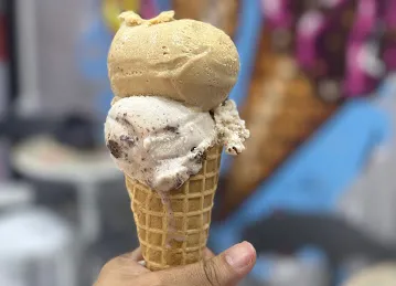 Amoor juice and icecream