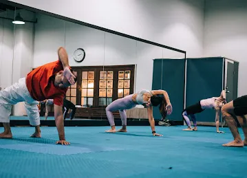 Animal Flow Group classes DIFC / Damac park towers