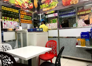 Apple Tea Cafeteria