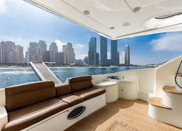 Аренда яхт в Дубае Yolo Yacht