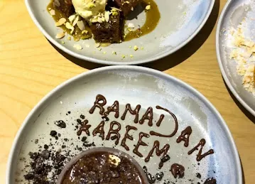 August cafe