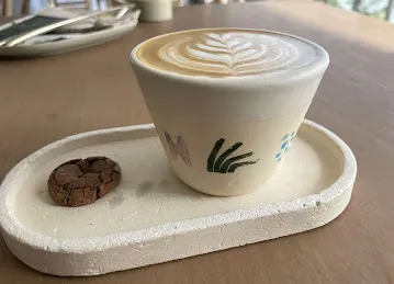 August cafe