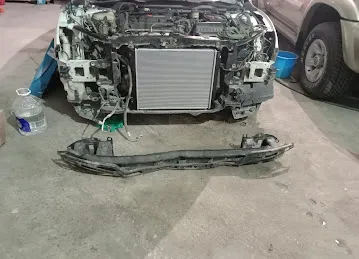 Auto repair garage
