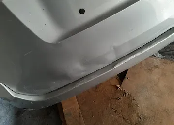 AUTO REPAIRING GRAGE
