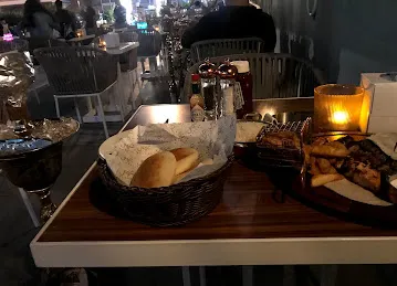 Ayoush Restaurant And Cafe