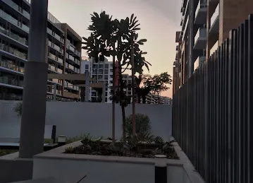 Azizi Riviera 22