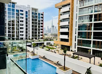 Azizi Riviera 27