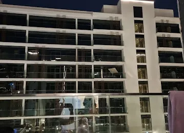 Azizi Riviera 27