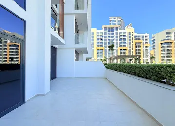 Azizi Riviera 46