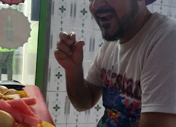 Badar al zaman restaurant