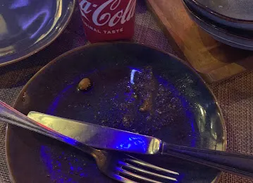 Bait Al Reef Restaurant & Café مطعم ومقهى بيت الريف