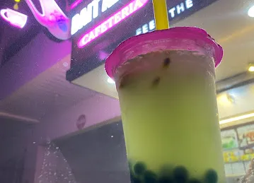 Bait Al Shay Al Aseel cafeteria كافتيريا بيت الشاي الأصيل