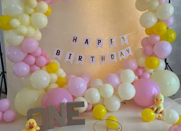 Balloon decoration