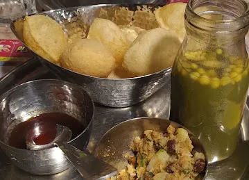 Banarasi Chaat & Kulfi Wala