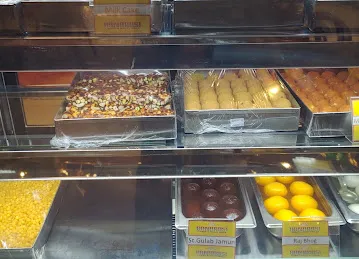 Banarasi Chaat & Kulfi Wala