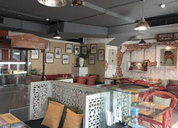 Banarasi Chaat & Kulfi Wala