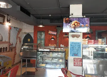 Banarasi Chaat & Kulfi Wala