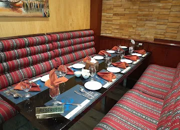 BAR WA BAHAR RESTAURANT & CAFE مطعم ومقهي بر و بحر