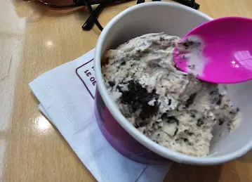 Baskin Robbins