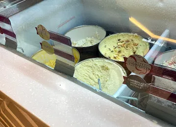 Baskin Robbins - Dalma Mall 2