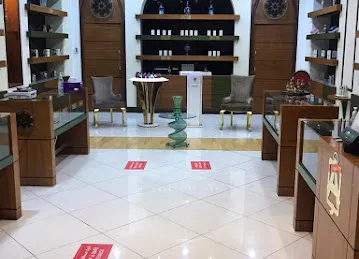 عبد الصمد القرشي فرع الفستيفال - Dubai Festival City