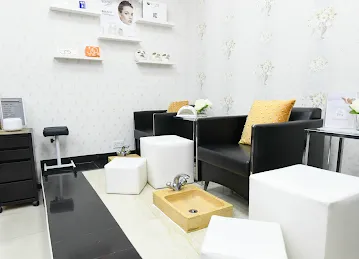 Beauty Lounge Ladies Salon