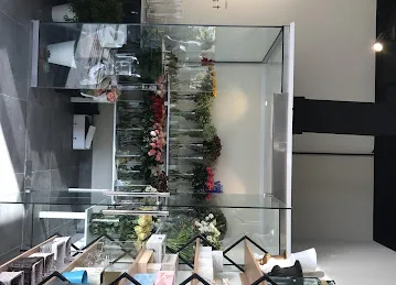 BEE the florist بي للزهور