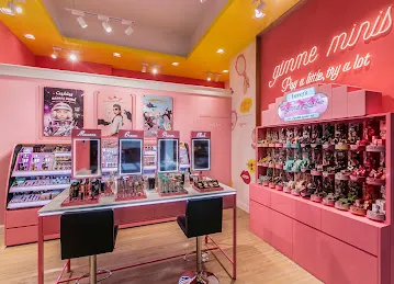 Benefit Cosmetics Brow Bar
