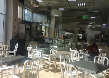 Berts Café Business Bay
